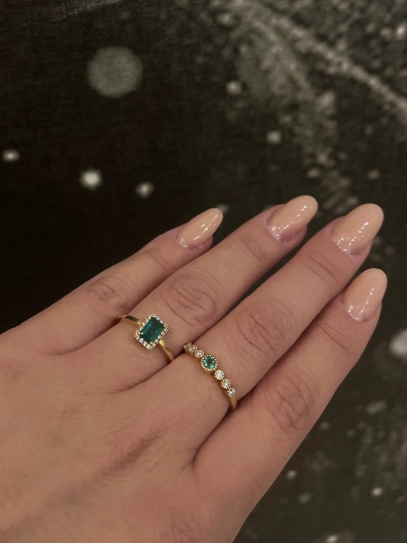 emerald cut ring